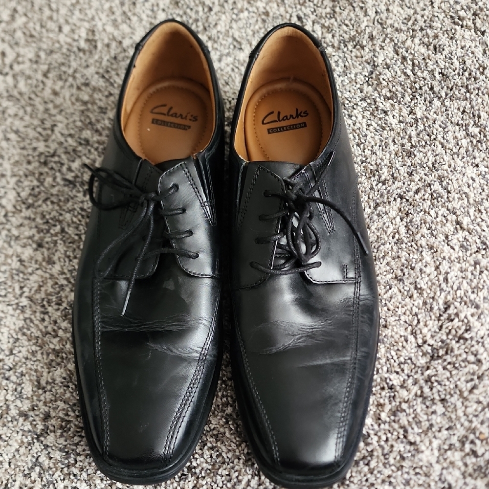 Clarks Black Leather Oxfords for Men